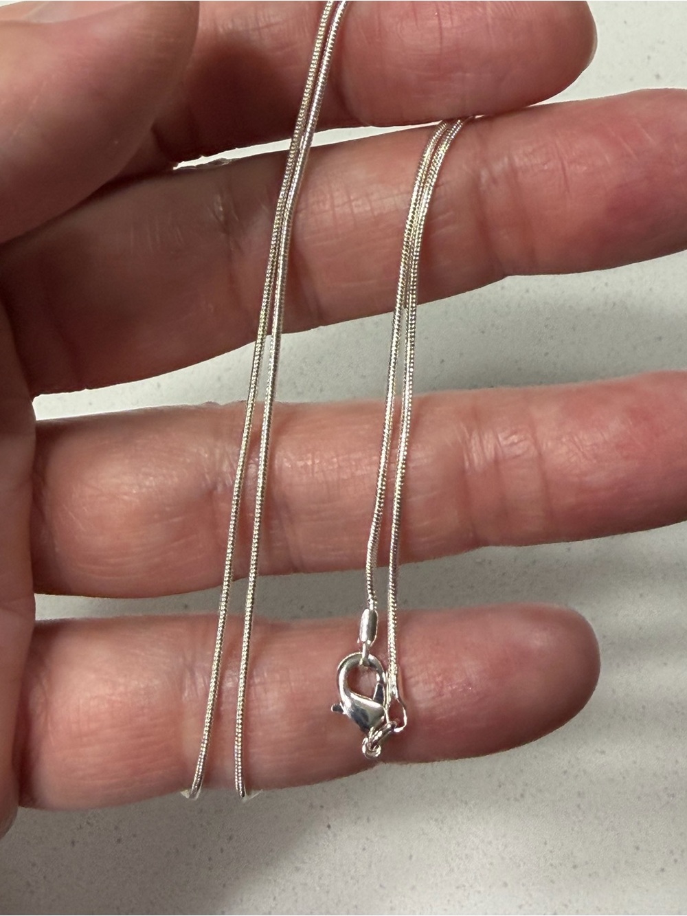 GoldOro Delicate Silver Snake 18” Chain Necklace